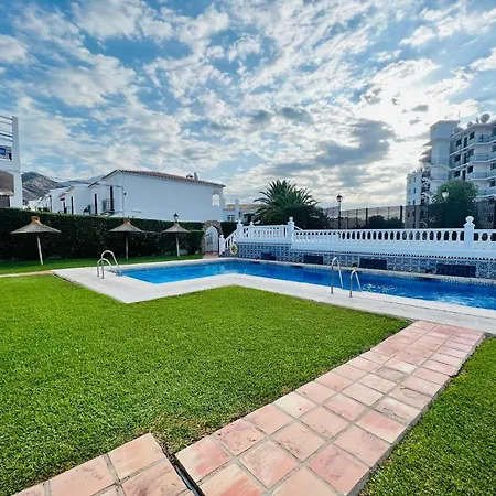 Apartamento Verano Azul At Home Nerja Exterior photo